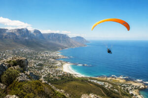 Paraglider in der Luft von Südafrika